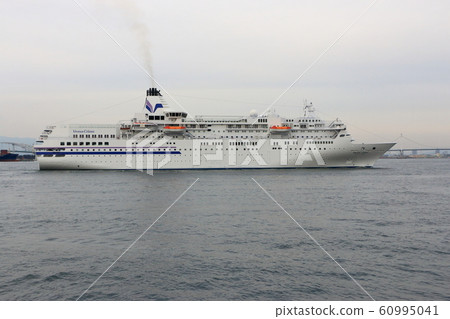 Cruise Passenger Ship Pasifiich·Bridge大阪港口入口 Cruise Passenger Ship Pasifiich·Bridge大阪港口入口 60995041
