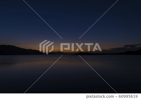 The first sunrise of "Murozu, Mitarai Bay, Hikari-shi, Yamaguchi" The first sunrise of "Murozu, Mitarai Bay, Hikari-shi, Yamaguchi" 60995619