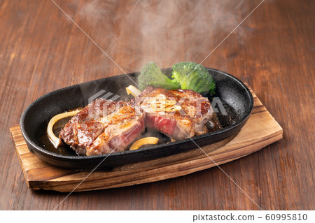 公牛肩烤牛排 60995810