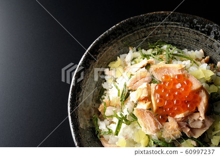 三文魚壽司 60997237