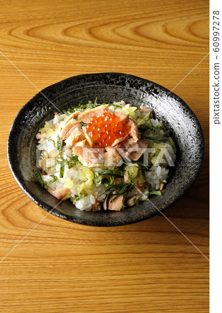 Salmon and how much leaflet sushi Salmon and how much leaflet sushi 60997278