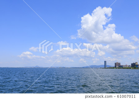 滋賀縣大津市琵琶湖初夏 61007011