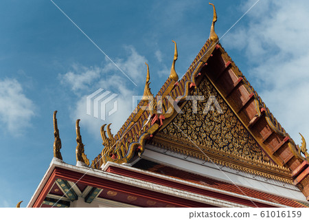 Wat Ratchanatdaram and Loha Prasat (iron castle) 61016159