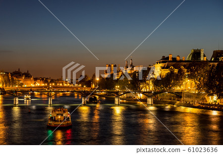 Pont des arts at nightfall - Paris, France Pont des arts at nightfall - Paris, France 61023636