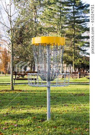Playing basket with chains for throwing flying Playing basket with chains for throwing flying 61024781