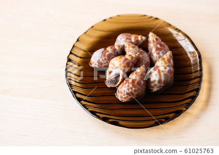 Boiled mussels 61025763