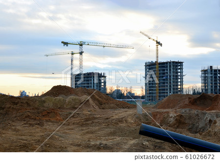 Construction of main water supply pipeline.  61026672