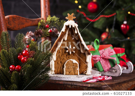 Christmas homemade gingerbread cookies house 61027133