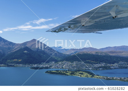 Cessna to Queenstown 61028282