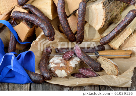 South Tyrolean sausages 61029136