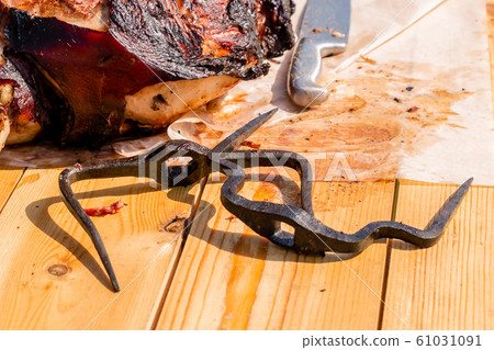 meat baked picnic rest grill metal sharp fixation meat baked picnic rest grill metal sharp fixation 61031091