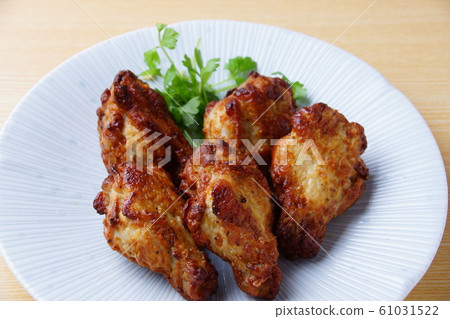 Broiled chicken Broiled chicken 61031522