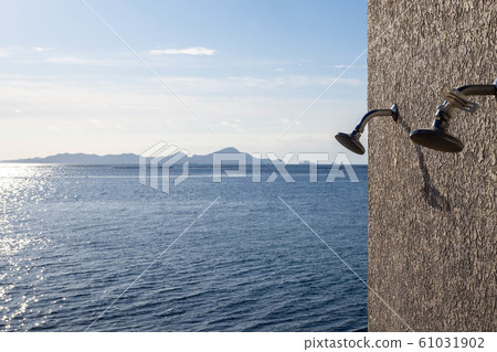 Shower of beach 61031902