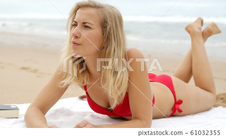 Summer vacation at the beach - typical view Summer vacation at the beach - typical view 61032355