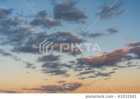 冬天晚上天空 冬天晚上天空 61032681