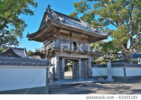 [Shōkakusan Bodaiin Horinji Temple] (Shikoku Sacred Site No. 9 Temple) Donaritanaka, Donarimachi, Awa City, Tokushima Prefecture 61035185