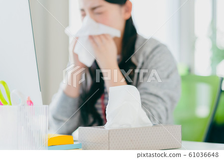 hay fever  61036648