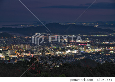 [梅山天文台的德島市（夜景）]德島縣德島市梅山鎮望加原 61039534