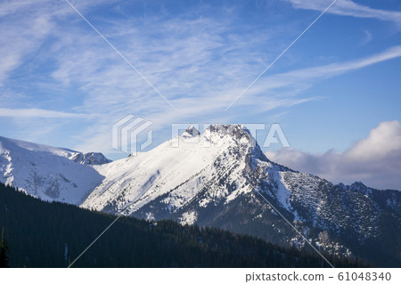 Western Tatras in the winter. View of Giewont. 61048340