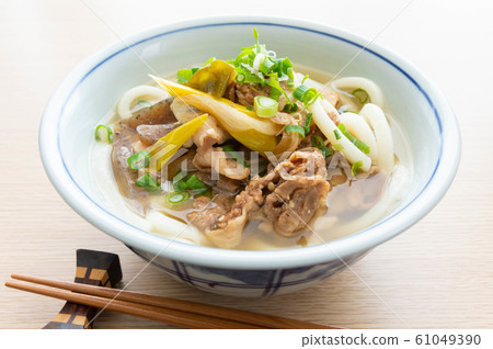 Pork sukiyaki udon 61049390
