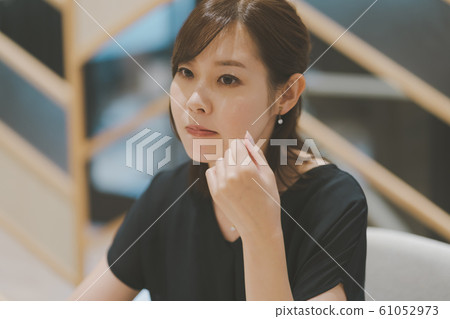 worried, worry, think 61052973