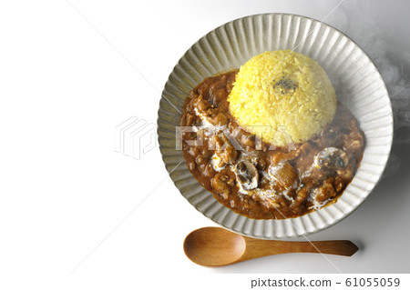 牛肉沙拉醬牛肉飯 61055059