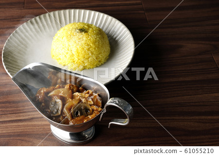 Beef stroganoff 61055210