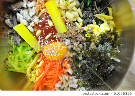 Korean traditional food Jeonju Bibimbap 61056336