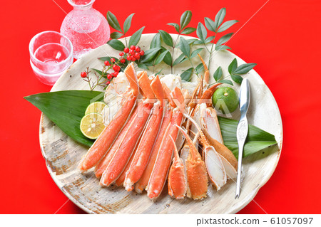Assorted New Year's dishes, boiled snow crab. Assorted New Year's dishes, boiled snow crab. 61057097