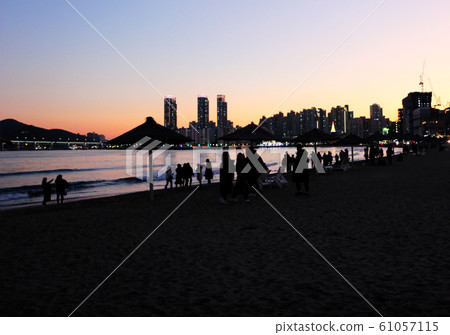 Aerial View of Winter Gwangalli Beach , Busan, 61057115