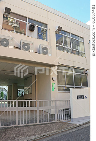 學園學園 61057481