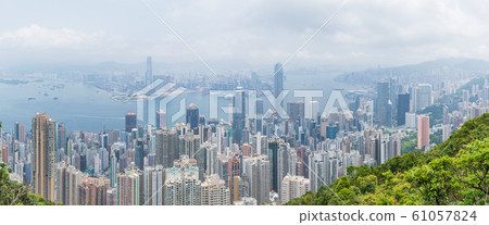 Hong Kong_Victoria Peak scenery (panorama) 61057824
