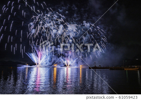 (神奈川縣)蘆之湖夏季祭,鳥居日祭,煙火祭 (神奈川縣)蘆之湖夏季祭,鳥居日祭,煙火祭 61059423