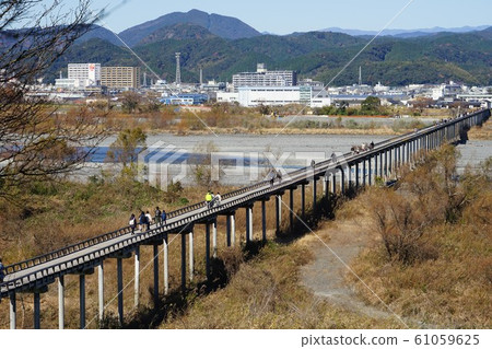 Penglai Bridge in Shimada-shi, Shizuoka 61059625