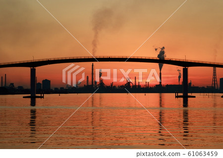 Fuji sunset seen from Kisarazu city 61063459