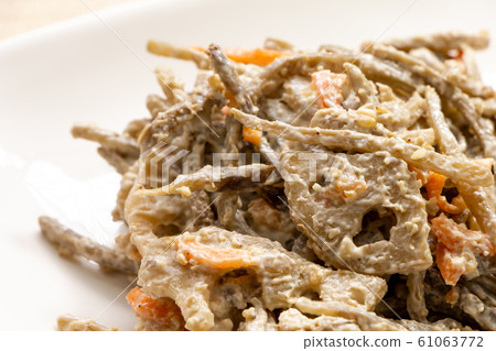 牛d和蓮salad沙拉。 牛d和蓮salad沙拉。 61063772