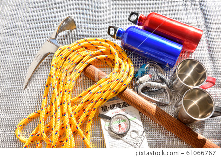 Climbing image Mountain equipment Climbing equipment Pickle Carabiner Compass Map Climbing image Mountain equipment Climbing equipment Pickle Carabiner Compass Map 61066767