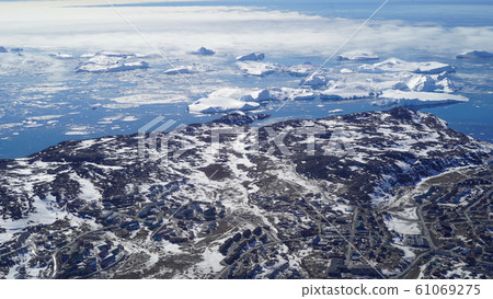 Greenland's iceberg Greenland's iceberg 61069275