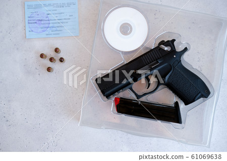 Purchase of 9mm pistol, permission to keep and carry hunting weapons pneumatic and firearms and the purchase of a pistol. Purchase of 9mm pistol, permission to keep and carry hunting weapons pneumatic and firearms and the purchase of a pistol. 61069638