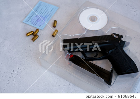 Purchase of 9mm pistol, permission to keep and carry hunting weapons pneumatic and firearms and the purchase of a pistol. Purchase of 9mm pistol, permission to keep and carry hunting weapons pneumatic and firearms and the purchase of a pistol. 61069645