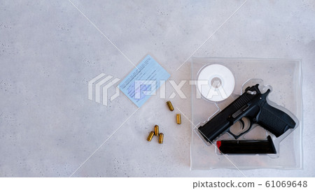 Purchase of 9mm pistol, permission to keep and carry hunting weapons pneumatic and firearms and the purchase of a pistol. Purchase of 9mm pistol, permission to keep and carry hunting weapons pneumatic and firearms and the purchase of a pistol. 61069648