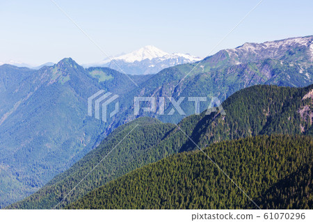 Mountains in Washington Mountains in Washington 61070296