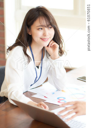商務休閒婦女 商務休閒婦女 61070851