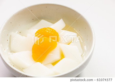 杏仁豆腐。 61074377