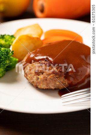 Demiglace hamburger steak Demiglace hamburger steak 61075305