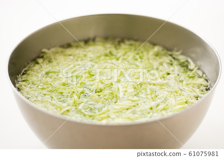 Shredded cabbage Shredded cabbage 61075981