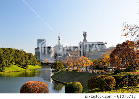 Tokyo Around the Imperial Palace in late autumn Sakurada moat and cityscape Tokyo Around the Imperial Palace in late autumn Sakurada moat and cityscape 61076718