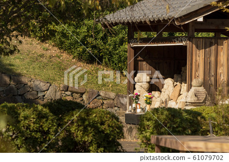 京都府長岡京市小龍寺石頭結構的神社和石頭風景 61079702