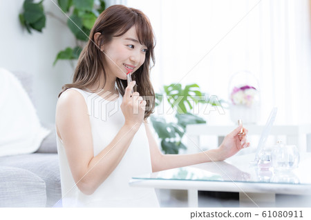 少婦秀麗圖像 61080911