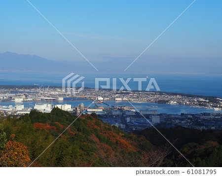 Suruga Bay and Port from Nippondaira Suruga Bay and Port from Nippondaira 61081795